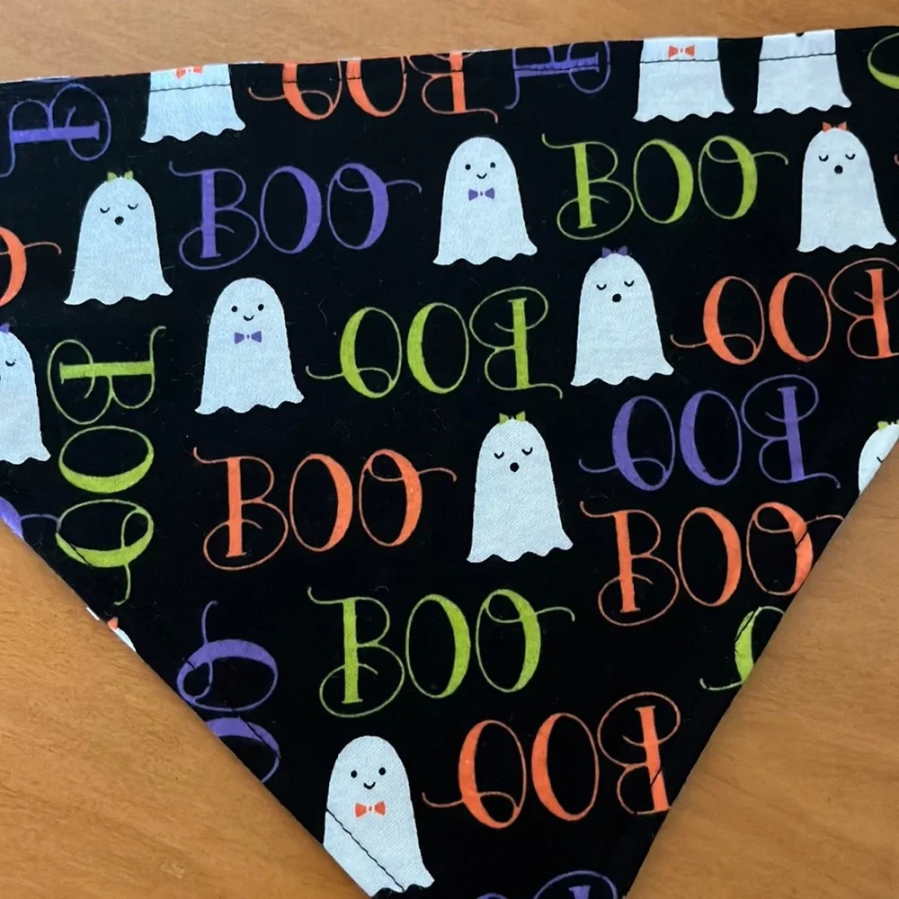 Halloween cats/ghosts bandana bib